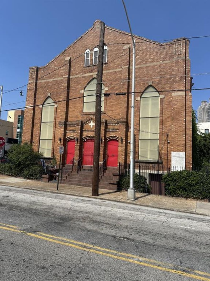 Attention developers! Height restriction 30 stories. Bring all reasonable offers! Possible apartments/Condos. Assemblage available! Call for details!