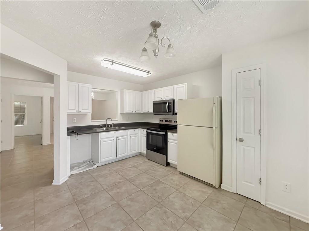 2788 Valley Green Drive
