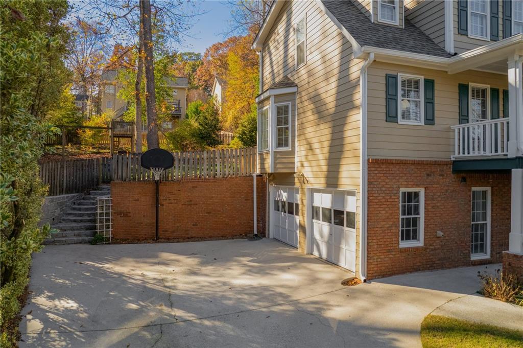 FLOWERS CROSSING - Residential