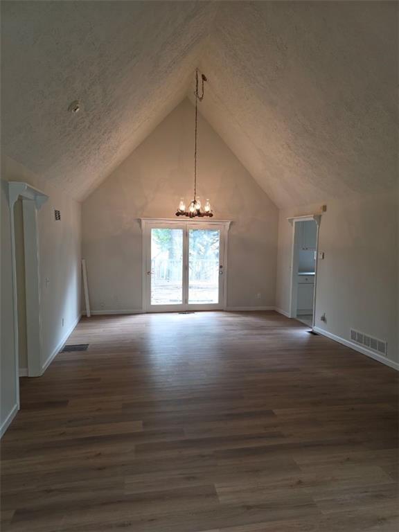 825 Winfield CT