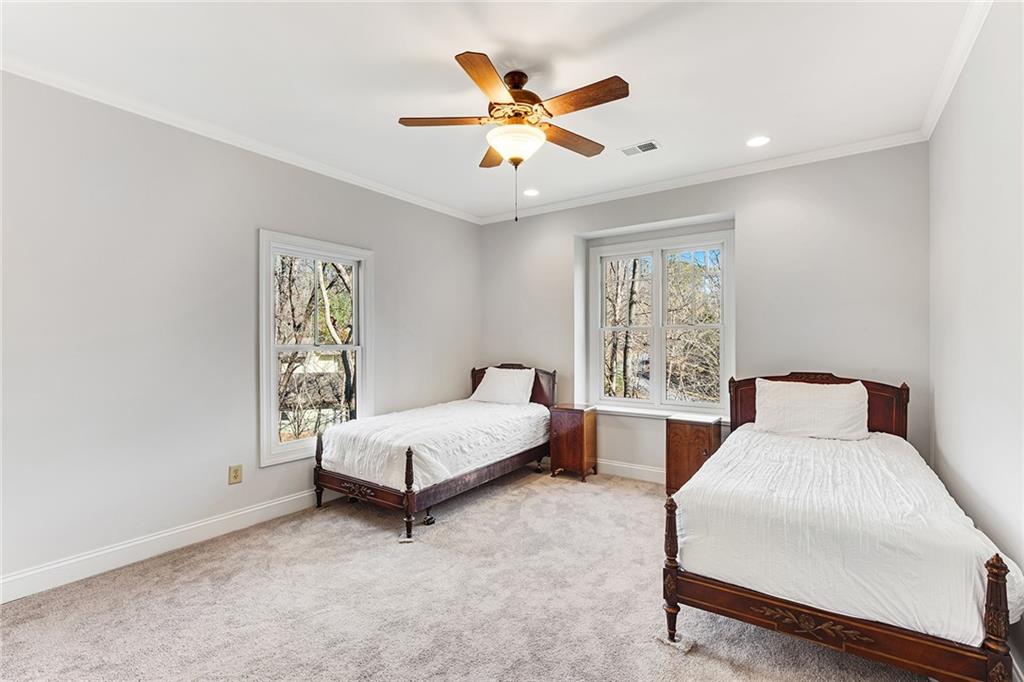 OAKTON POND - Residential