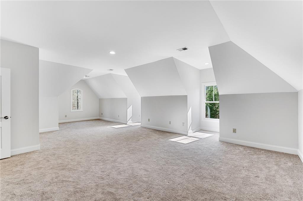 OAKTON POND - Residential