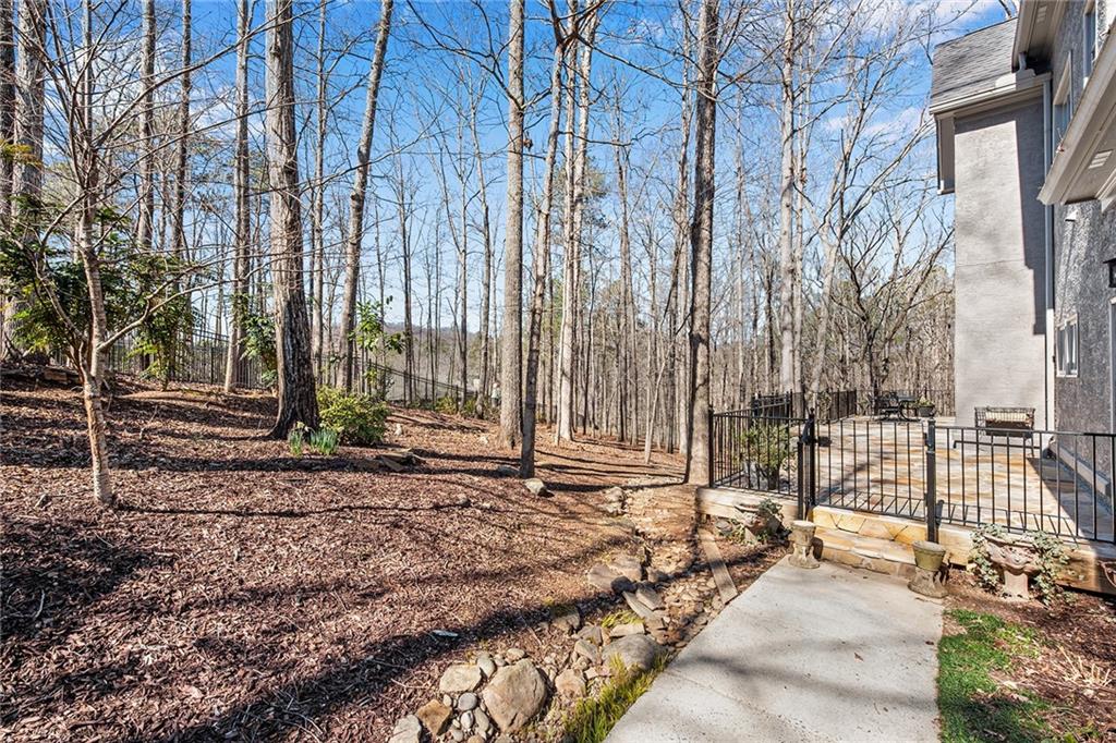 OAKTON POND - Residential