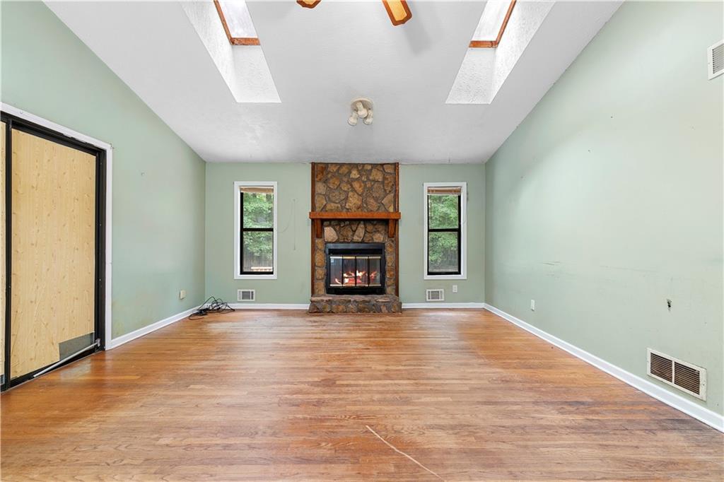 442 Monroe Court NW