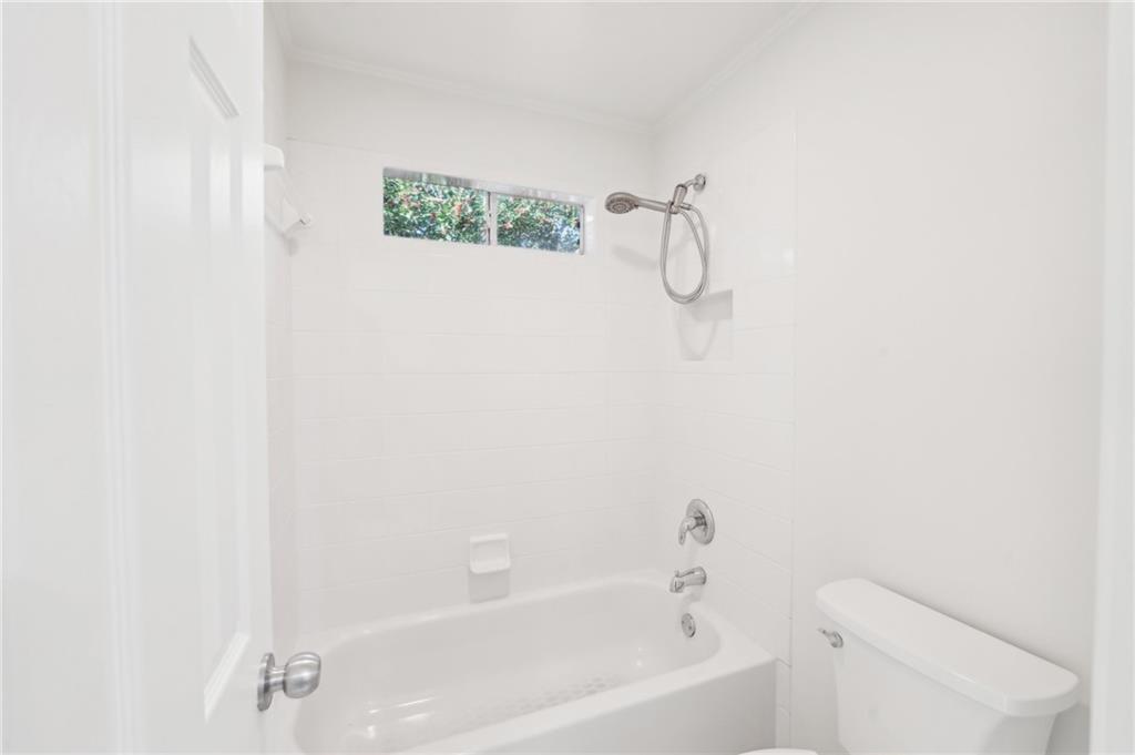 219 Woodcliff Court, Suwanee, Georgia image 48