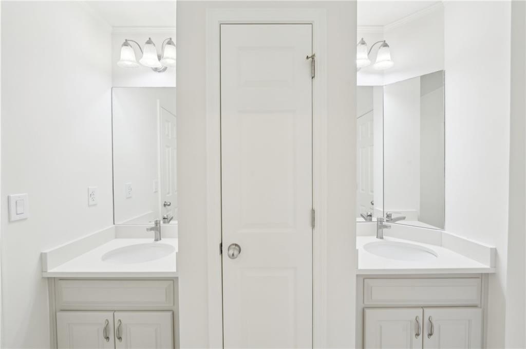 219 Woodcliff Court, Suwanee, Georgia image 49