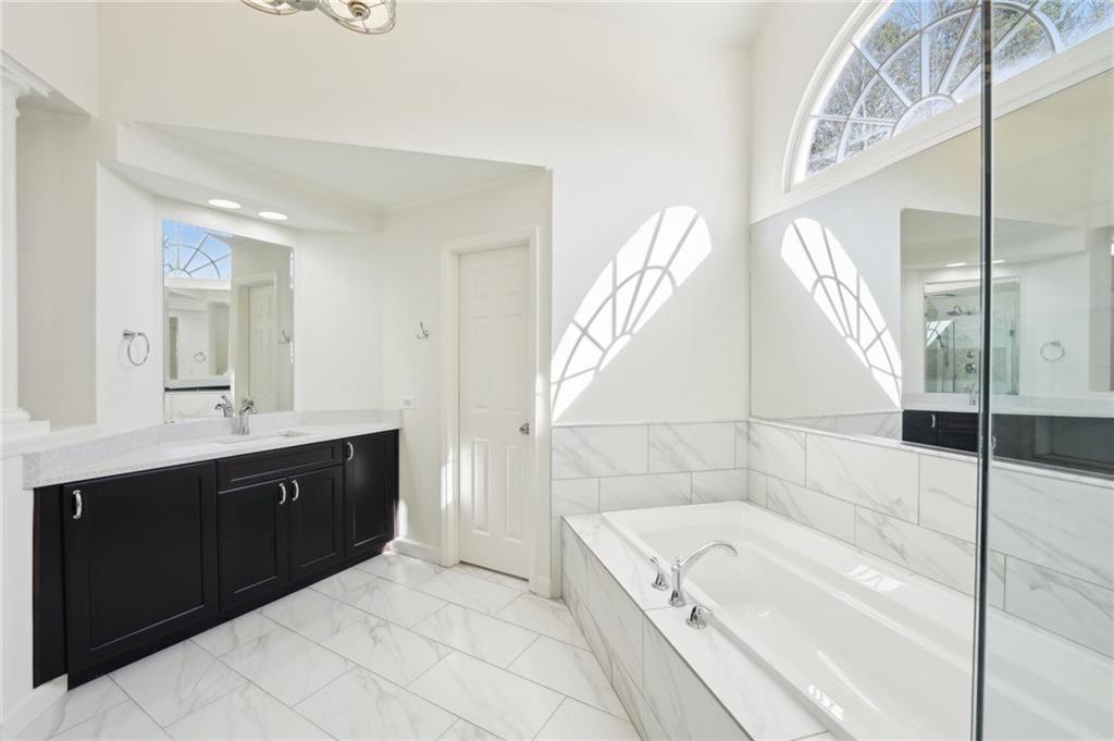 219 Woodcliff Court, Suwanee, Georgia image 43