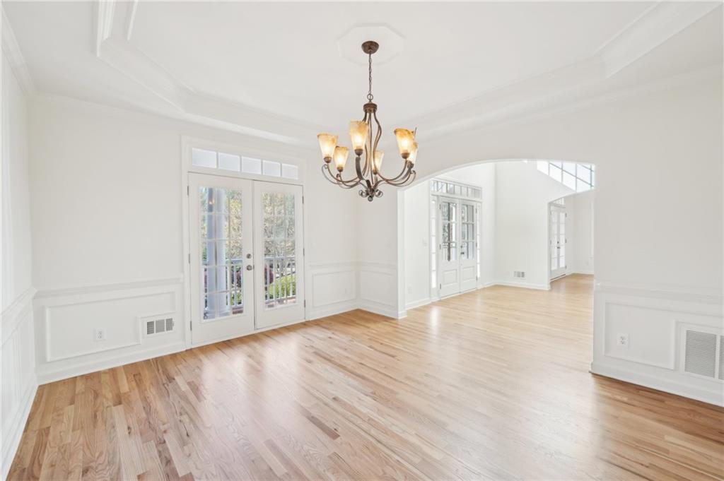 219 Woodcliff Court, Suwanee, Georgia image 11