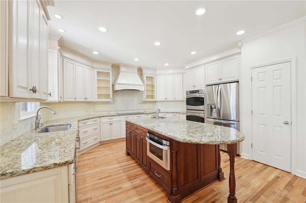 219 Woodcliff Court, Suwanee, Georgia image 15