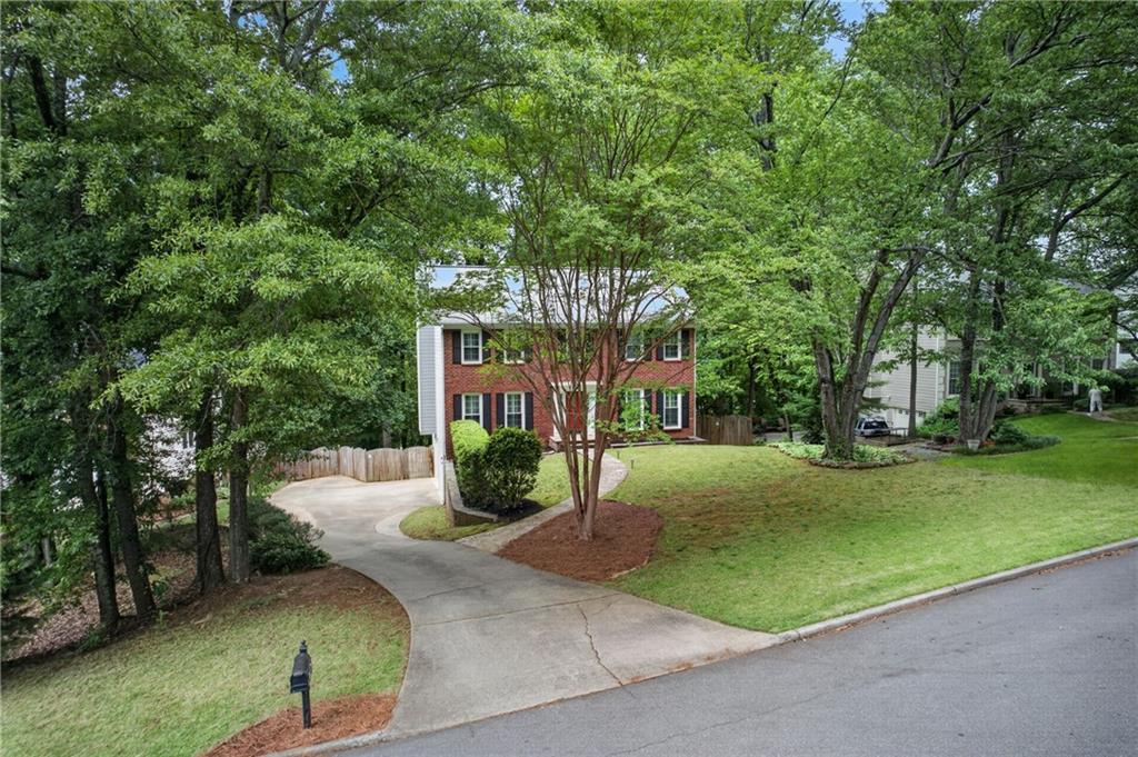 8571 BIRCH HOLLOW Drive