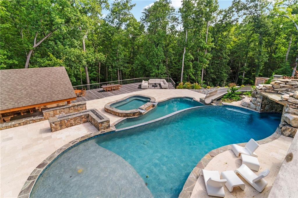 Creekview Falls - Residential