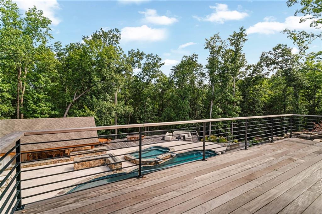 Creekview Falls - Residential