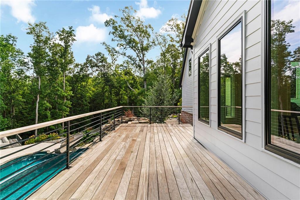 Creekview Falls - Residential