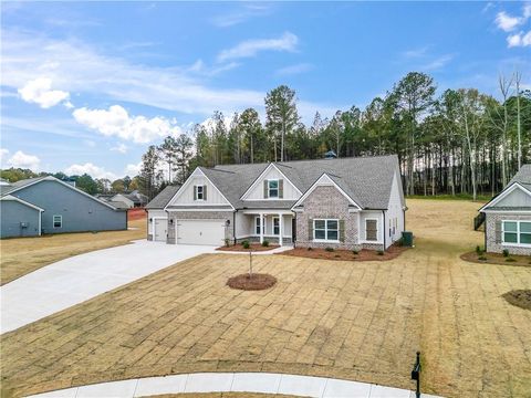 Homes For Sale - 744 Belle Vista<br/> Monroe, GA 30656