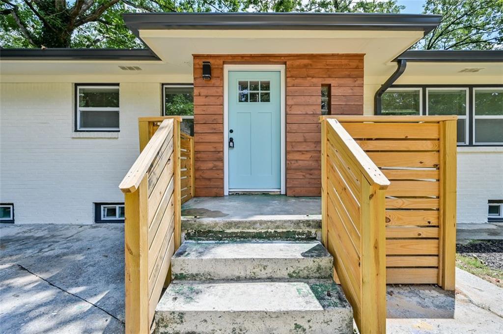 Photo 1 of 47 — 250 BARFIELD Avenue SW, Atlanta, GA 30310