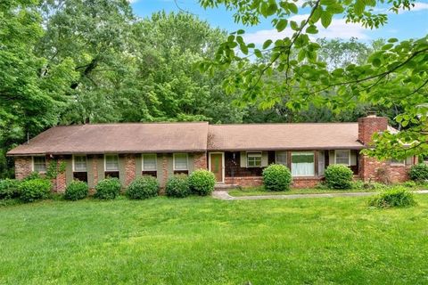 124 Chaseland Road Atlanta GA 30328