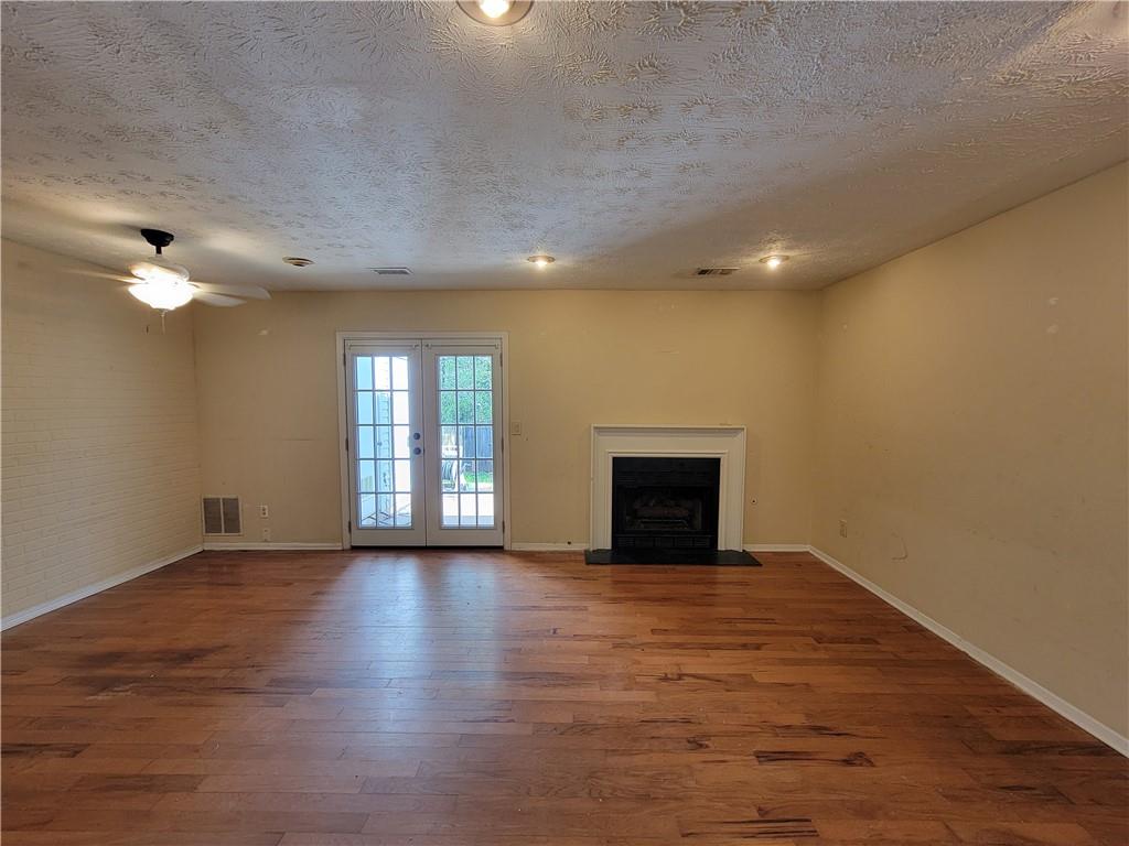 2969 Aspen Woods Entry