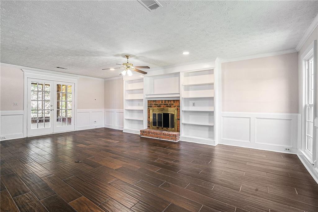 1305 Blankenship Lane, Lilburn, Georgia image 6