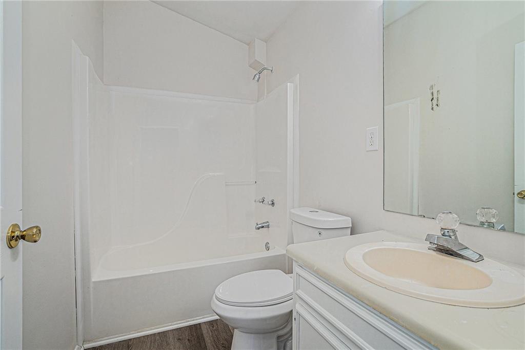 1305 Blankenship Lane, Lilburn, Georgia image 23