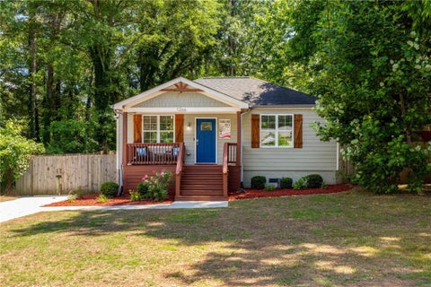 Homes For Sale - 1266 Almont Drive<br/> Atlanta, GA 30310