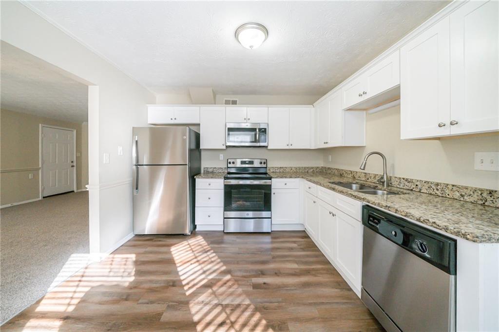 1129 Winston Drive