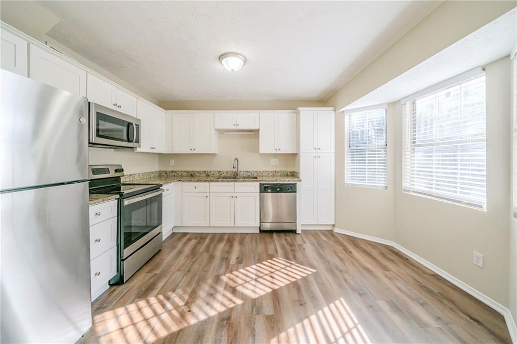 1129 Winston Drive