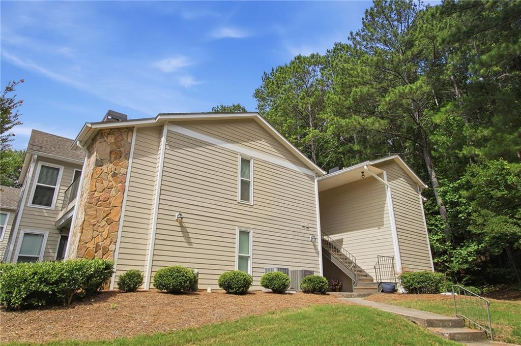 4013 Lake Pointe Circle