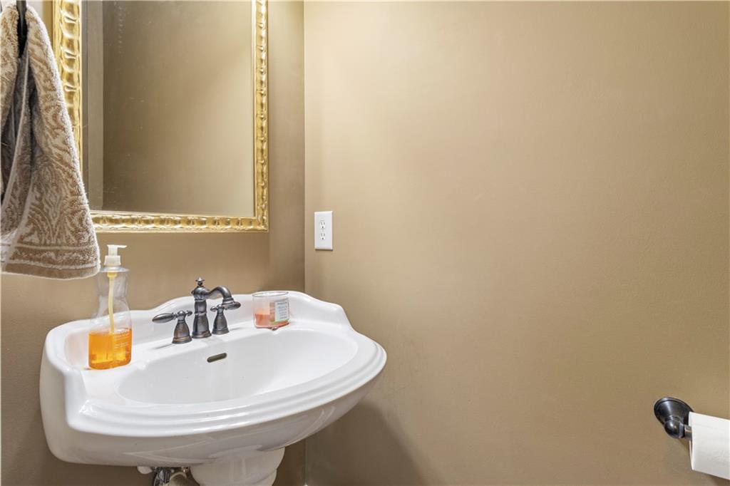 5036 Glen Forrest Drive, Flowery Branch, Georgia image 50