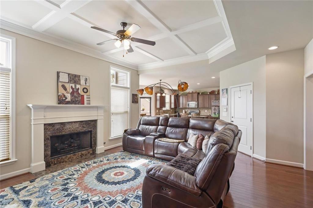 218 Ballymore Lane