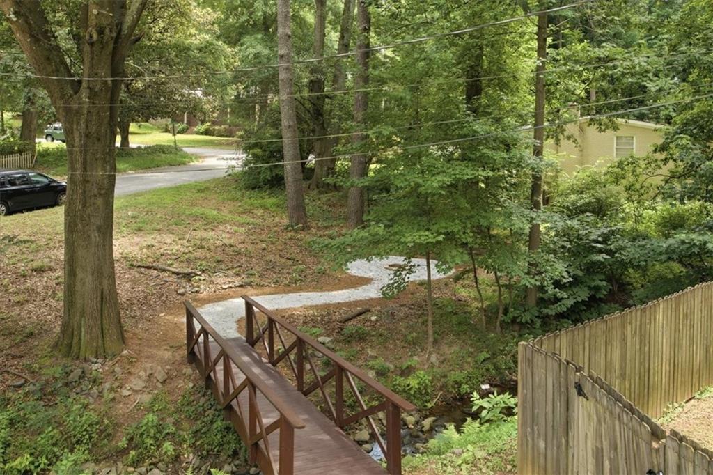 3424 Shawnee Trail SE