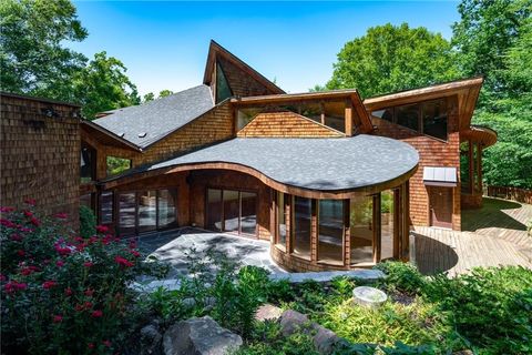 120 Laurel Drive NE Atlanta GA 30342