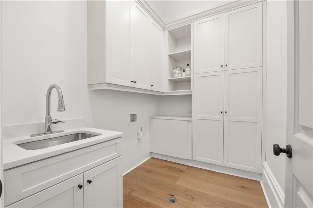 Sandy Springs - Residential