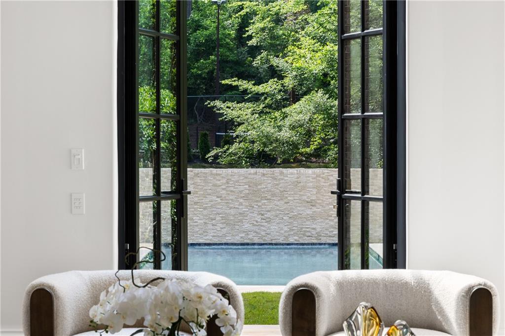 Sandy Springs - Residential