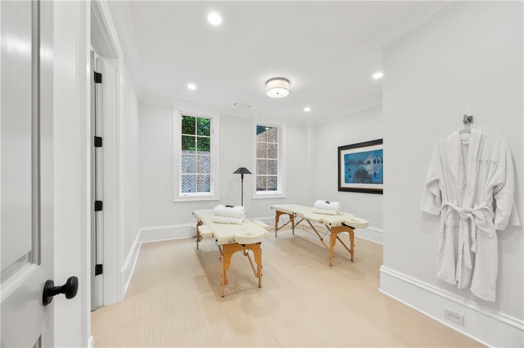 Sandy Springs - Residential