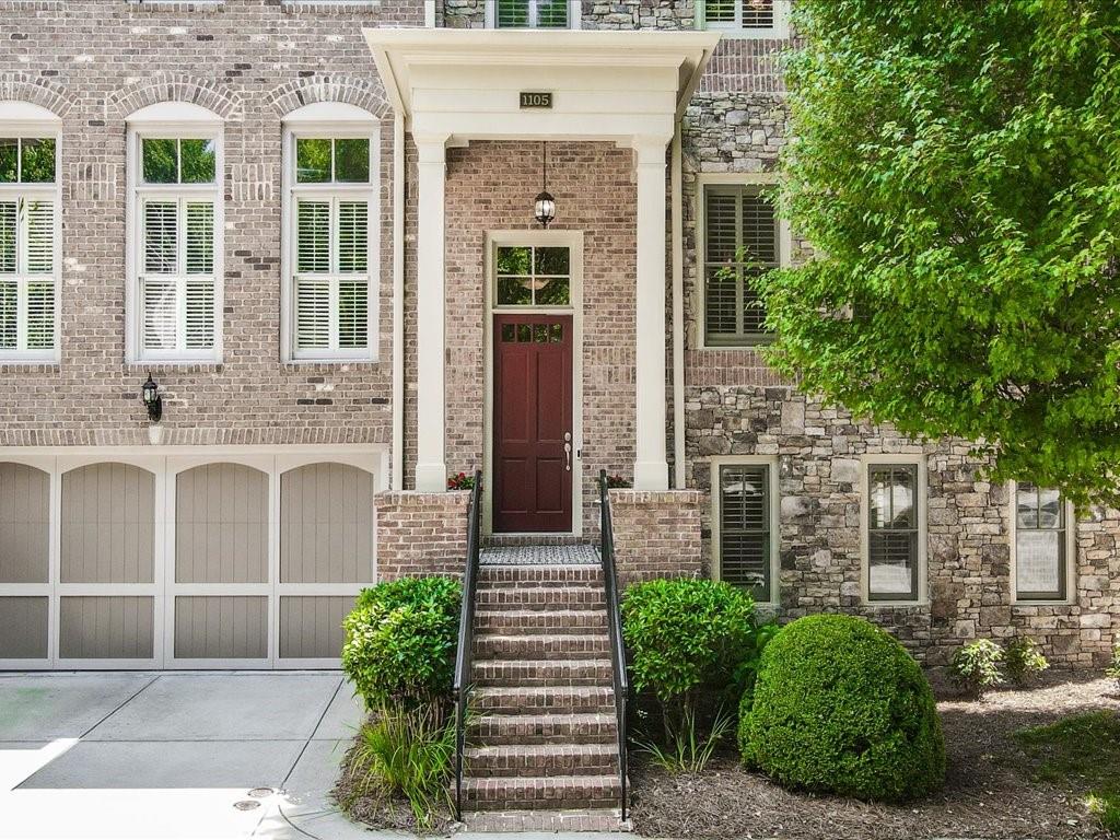 1105 Charles Towne Square