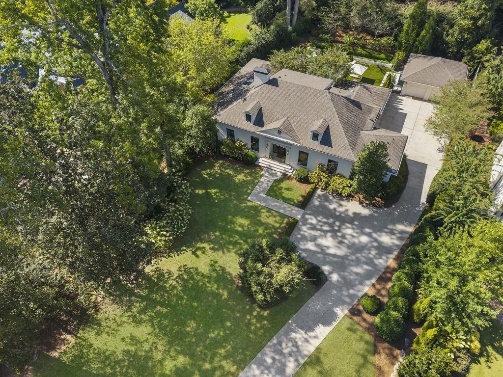 447 Valley Road