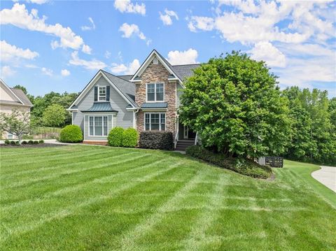 541 Brown Drive Clermont GA 30527