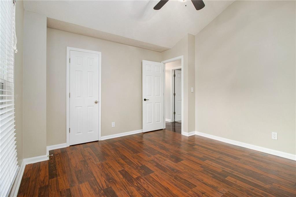 Owens Pond - Residential