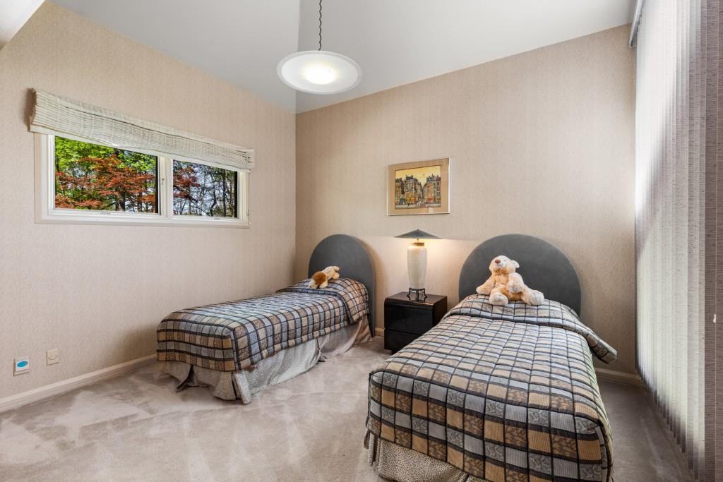 6525 Old Riverside Drive, Sandy Springs, Georgia image 33