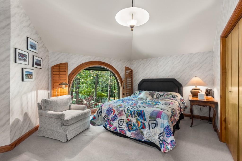 6525 Old Riverside Drive, Sandy Springs, Georgia image 30