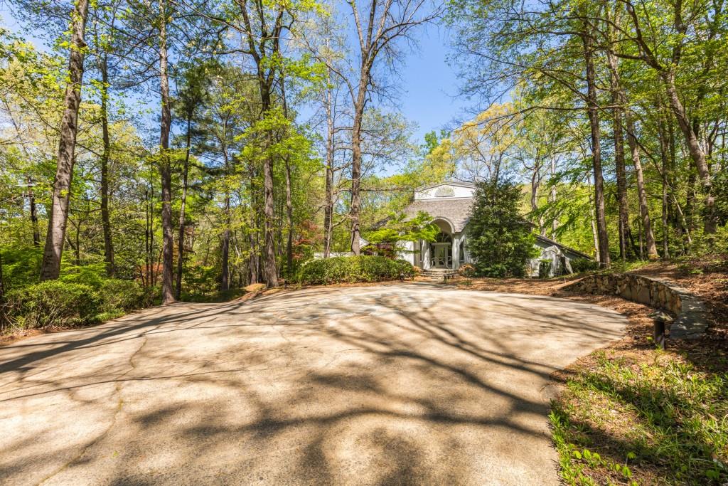 6525 Old Riverside Drive, Sandy Springs, Georgia image 40