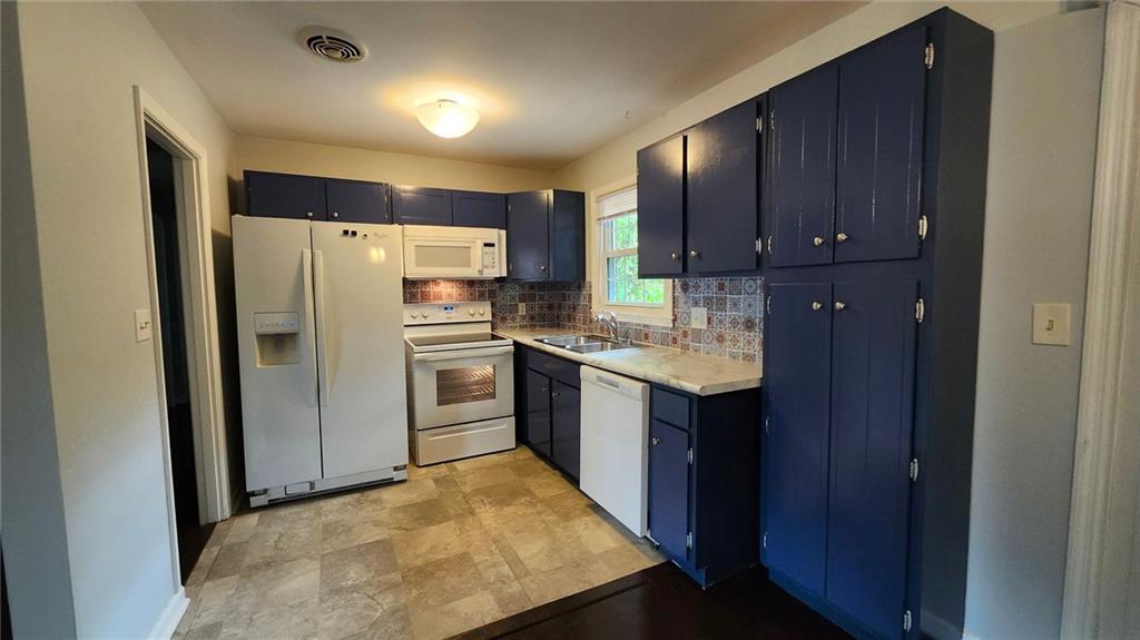 Eastwood Forrest - Residential Lease
