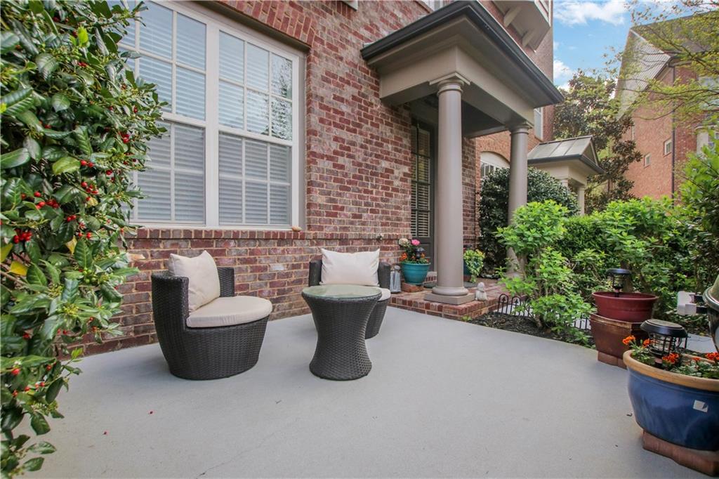 552 Micayne Circle SE 1