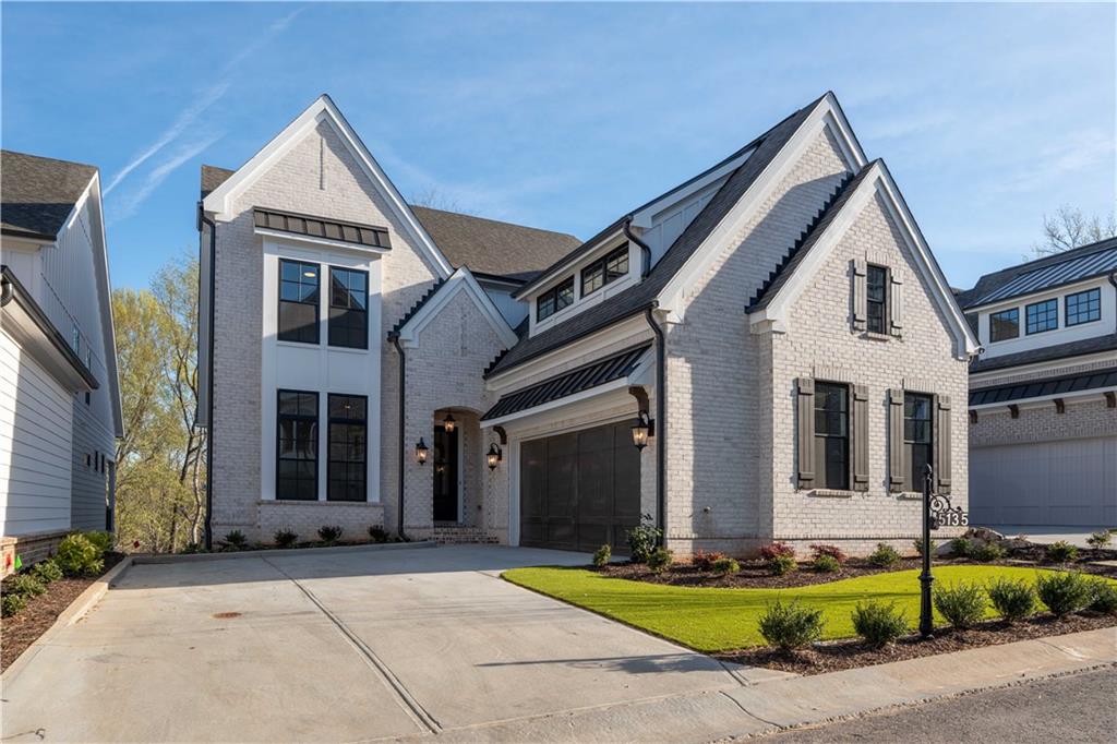 5561 Broad River View