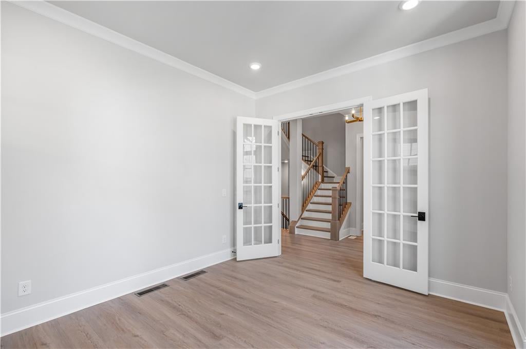 5561 Broad River View
