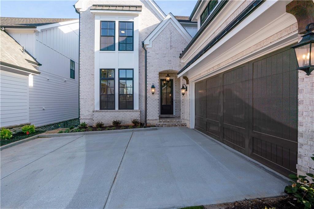 5561 Broad River View