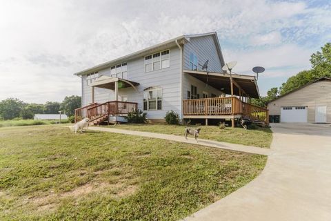 A home in Calhoun