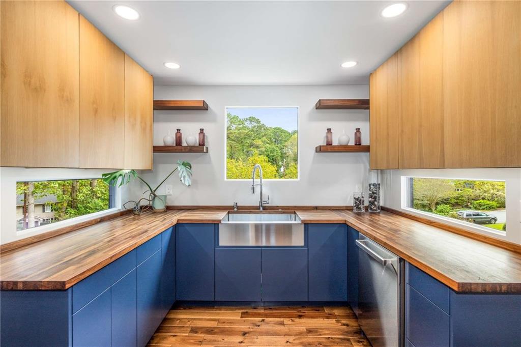Mountain Creek - Residential