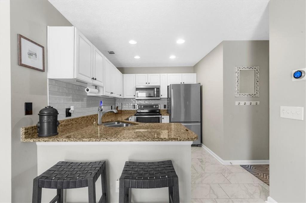 Avensong - Residential Lease