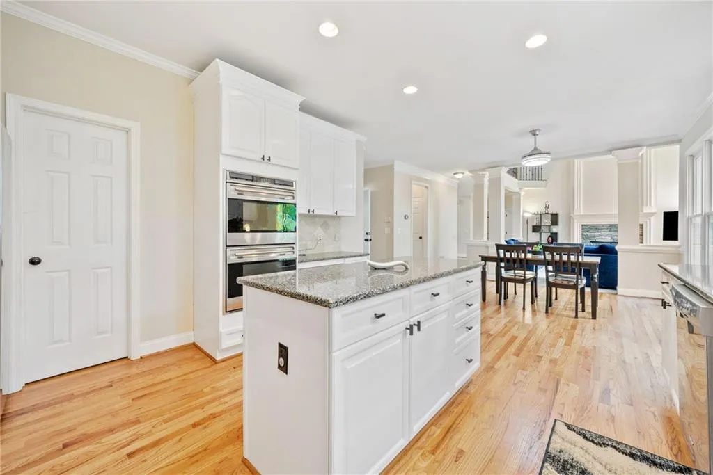 Sugar Hill, Georgia 30518, United States, 6 Bedrooms Bedrooms, ,5 BathroomsBathrooms,Residential,Active,123949